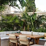 Tinspiro Hotel